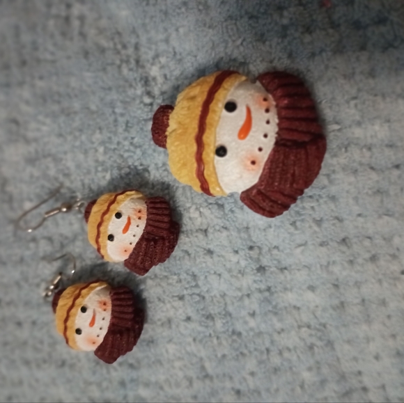 Extremely cute little set! Snowman brooch and earrings. - Picture 7 of 7
